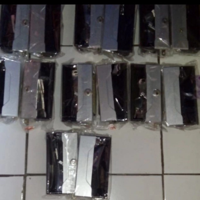 

Terlaris Kunci Lemari Arsip Lion, Elite, Alba