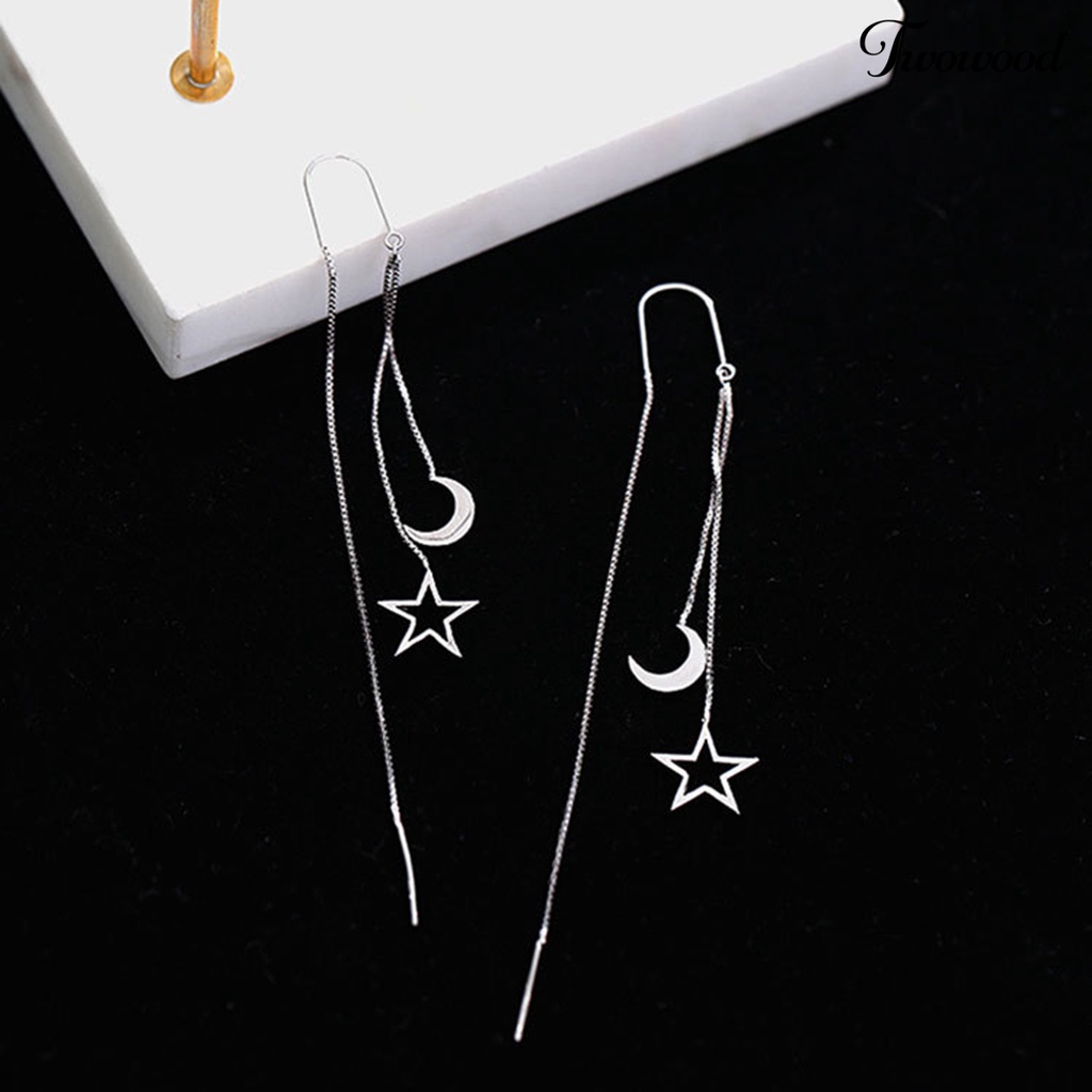 Twowood 1pasang Anting Menjuntai Warna Perak Jumbai Super Panjang Mungil Bintang Bulan Liontin Wanita Linear Earrings Fashion Jewelry