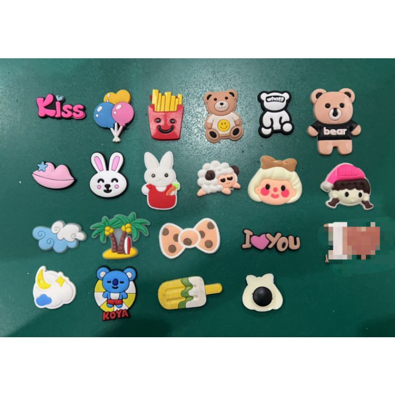 15 SHOP --- Jibbitz Charms Karakter Liontin Sepatu Sendal Pin sandal Aksesoris Mainan Boneka Kartun Bahan PVC Anti Air Lucu