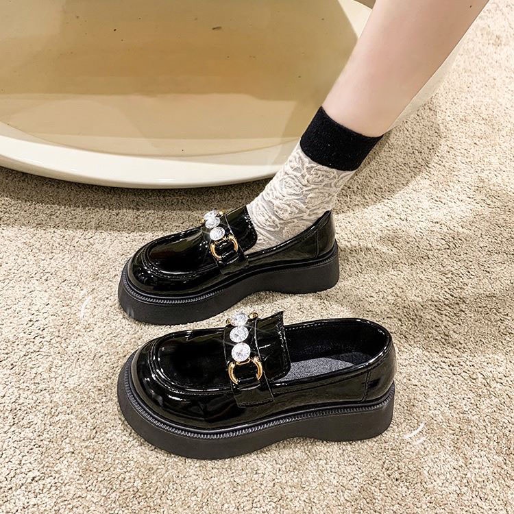 Sepatu Kerja Perempuan Kasual Glossy Loafers Wanita Blink Chain Import Docmart Woman Korean Style SK-055