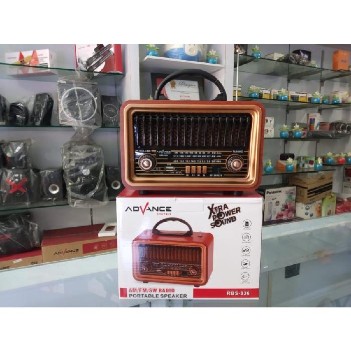 RADIO PORTABEL ADVANCE RBS-836
