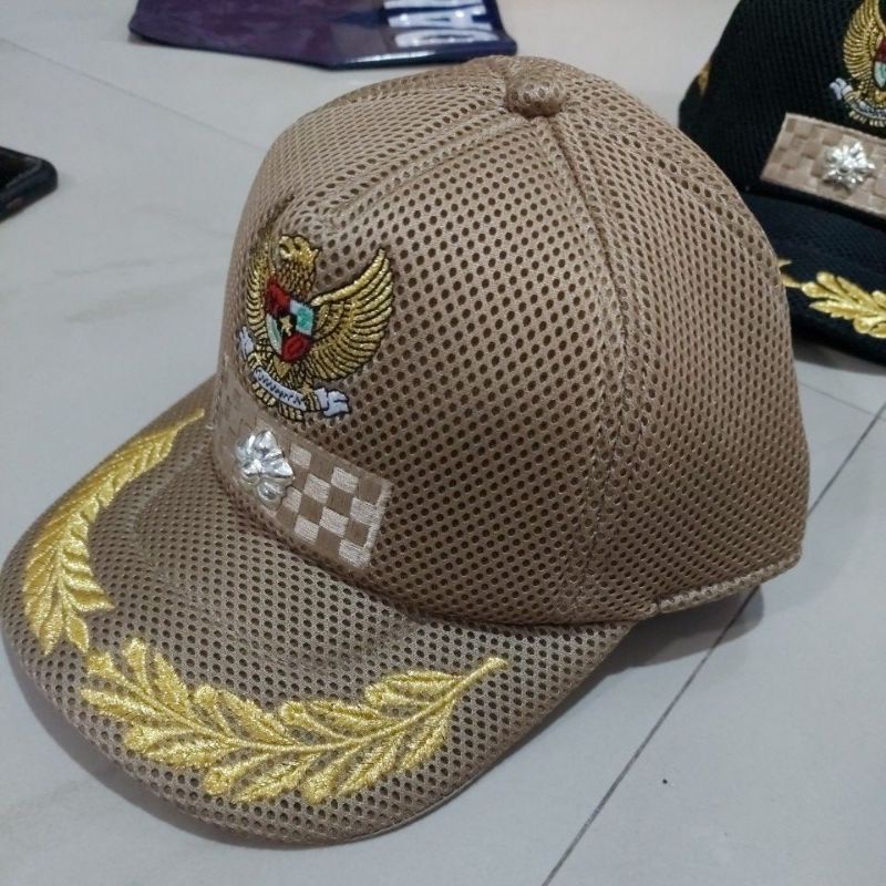 TOPI LURAH  KADES