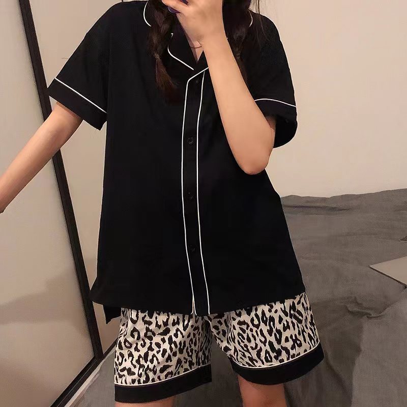 Korean Hitam Baru Cardigan+Leopard Shorts Pajama Set