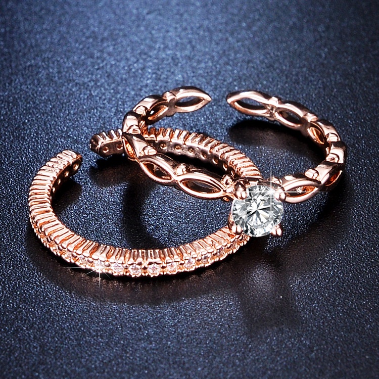 Perhiasan Kamar Mawar Adalah Dalam Stok Rasa Senior Empat Cakar Cincin Baris Berlian Tunggal Kombinasi Set Cincin Fashion Sederhana Zirkon Mikro Inset Jari Tengah Pembukaan Cincin Perempuan