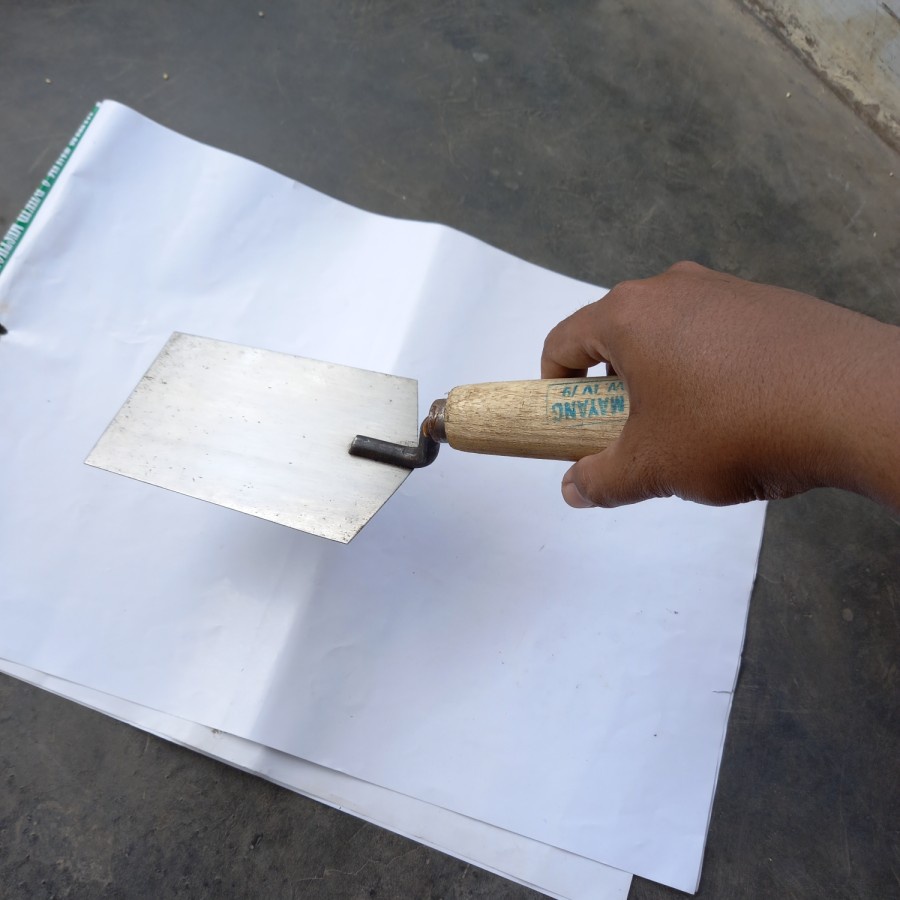 Sendok Baja/Cetok Semen Kotak Tukang Bangunan Wagimin Mayang