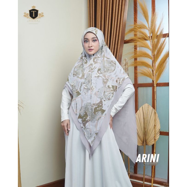 Hijab motif / khimar motif arini / hijab instan motif / kerudung syar'i motif / thewa hijab TERLARIS