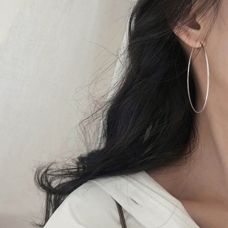 Anting Hoop Lingkaran Simple Halus Kepribadian Hiperbole925 Sterling Silver Untuk Wanita
