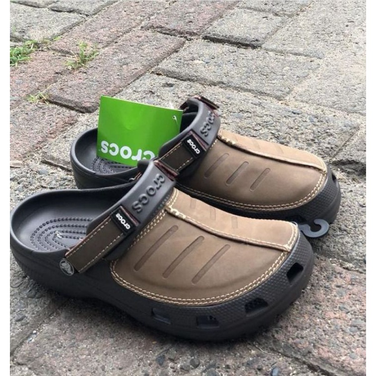 sandal Crocs pria size jumbo/sandal pria dewasa CROCS YUKON MESA/sandal Crocs pria jumbo/sandal impo