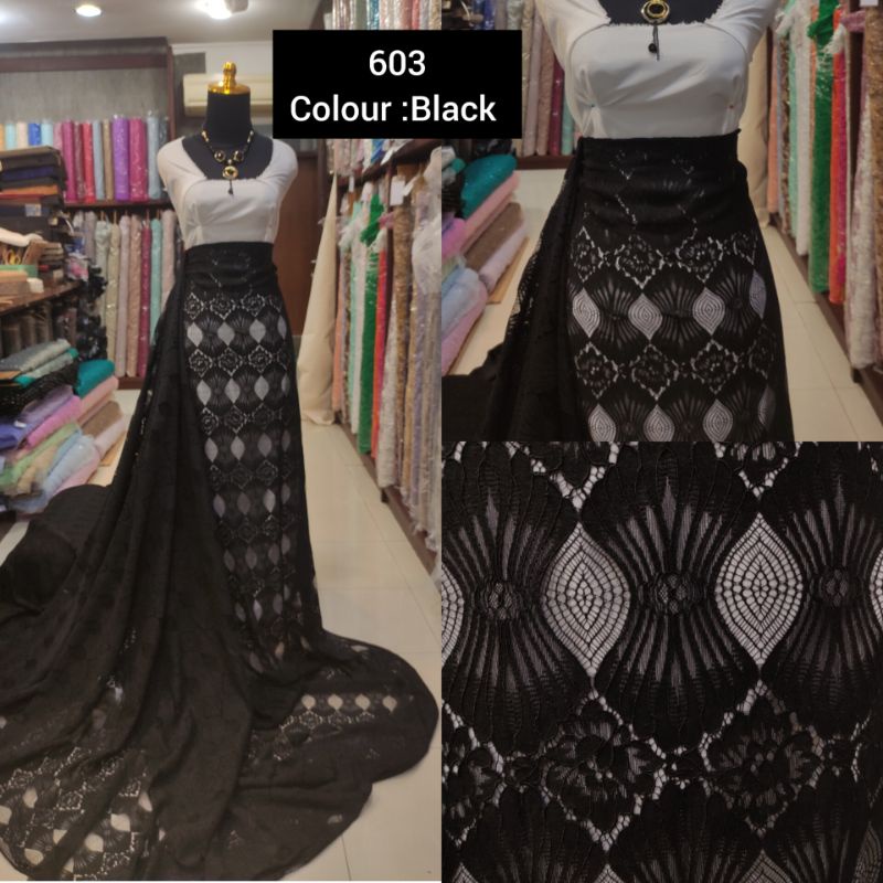 Kain Tile Brokat Sapto Abstrak 603 Hitam