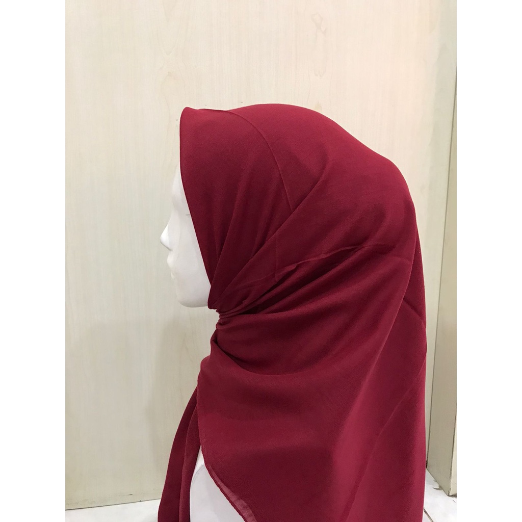 Zoya Jilbab Kerudung Segiempat polos Kamaniya Scraf