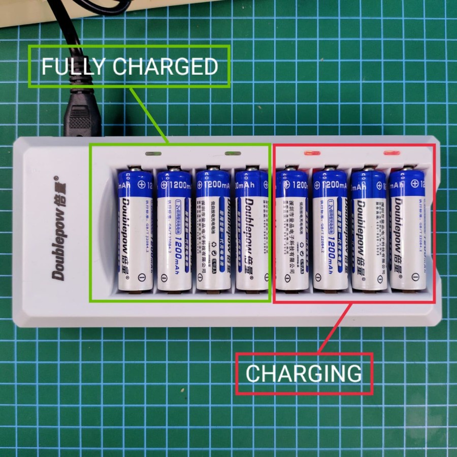 DOUBLEPOW Paket Charger Casan + 8 Baterai Rechargeable AAA AA MURAH