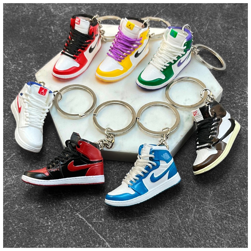 3d Stereo Sepatu Basket Simulasi Menyenangkan Sneakers Gantungan Kunci Indah DIY Perhiasan Tas Mobil Liontin Koleksi