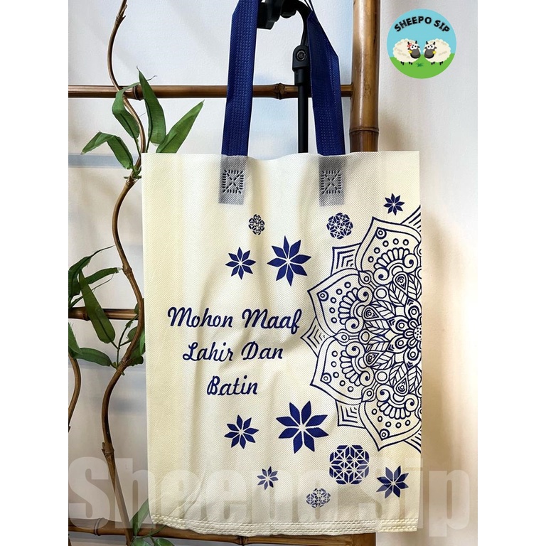 

TAS LEBARAN IDUL FITRI MURAH - TAS PARSEL LEBARAN MURAH - TAS HANTARAN MURAH 29X40X08 - TAS SEMBAKO LEBARAN