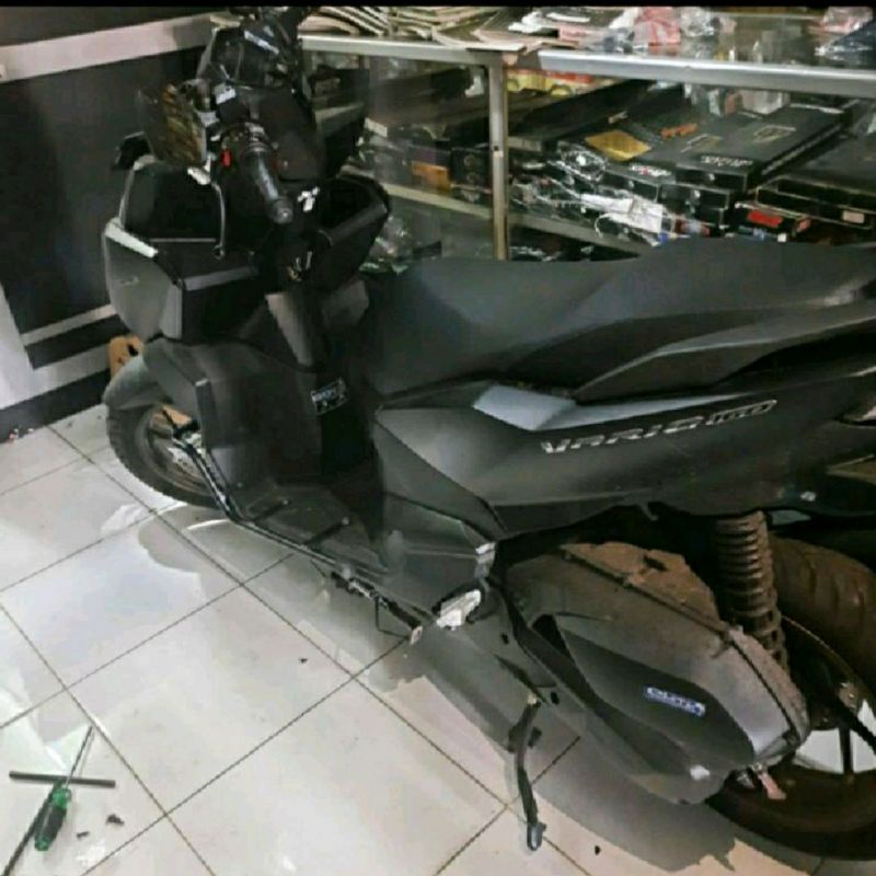 crashbar pelindung deck vario160 2022 2023