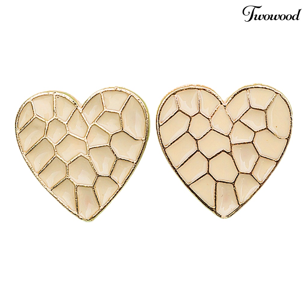 Twowood 1pasang Tusuk Tekstur Kotak-Kotak Wanita Anting Enamel Bentuk Hati Stud Earrings Perhiasan Aksesoris