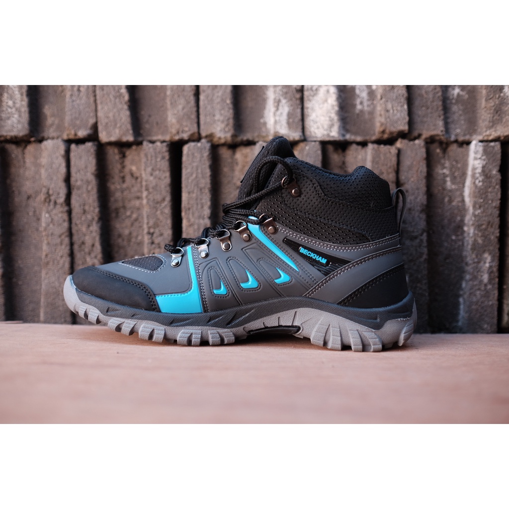 Sepatu gunung sepatu hiking sepatu camping hiking shoes pria dan wanita 39-43 - men.id