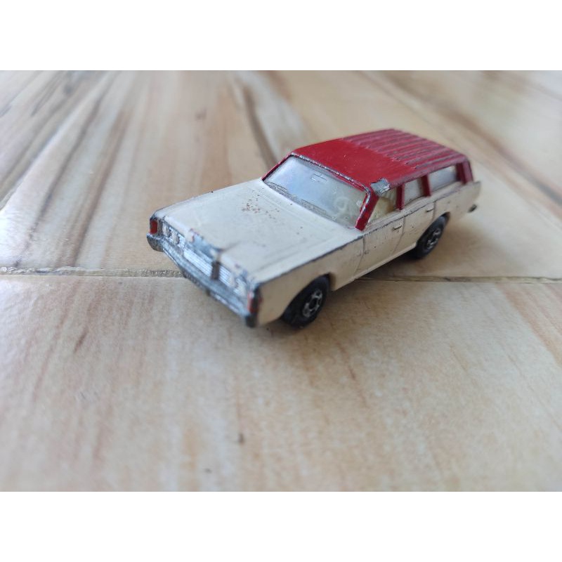 lesney no 59 or 73 mercury matchbox diecast miniatur superfast