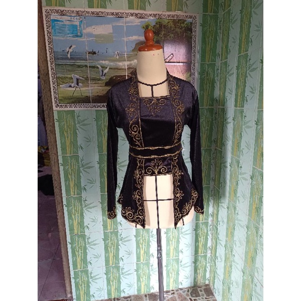 kebaya domas bludru+sabuk