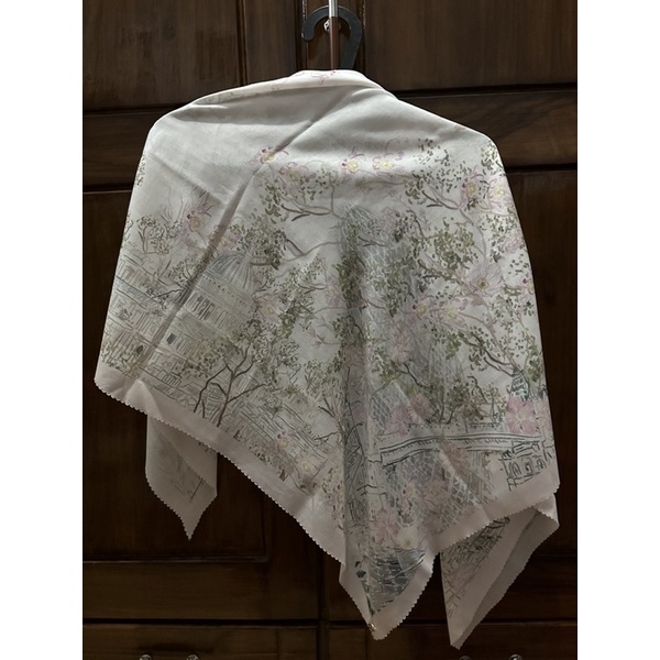 Buttonscarves The British Series White Pink Preloved