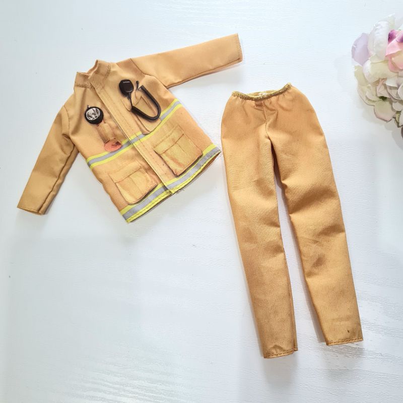 Baju Firefighter Barbie Ken Mattel set