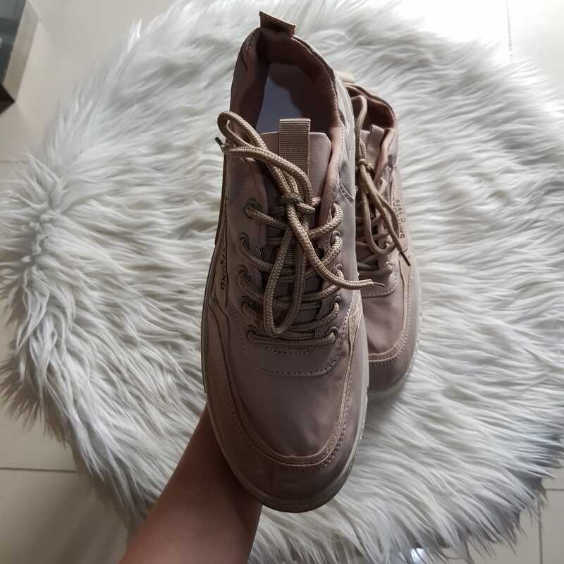 COD BAYAR DITEMPAT!!! 110311 Sepatu Fashion Terbaru Outdoor Traveling Casual Sepatu Sneakers Pria Kekinian No Box