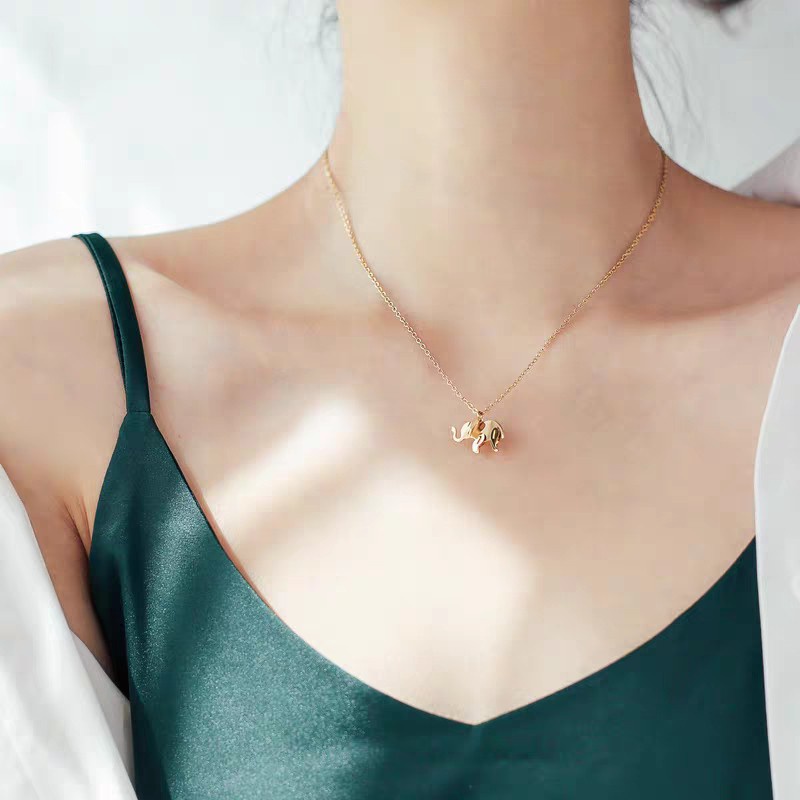 Kalung Rantai Klavikula Pendek Lapis Titanium Steel 18K Warna Rose Gold Desain Gajah Gaya Korea Untuk Wanita