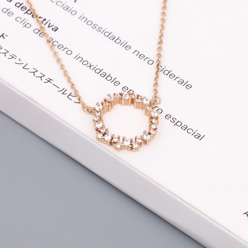 Kalung Karangan Bunga | Warna Rose Gold / Silver | Kalung Karangan Bunga | Kalung Rantai Pendek Dengan Liontin Bulat Geometri Untuk Wanita | Anti Alergi Tahan Air | Hadiah Ulang Tahun