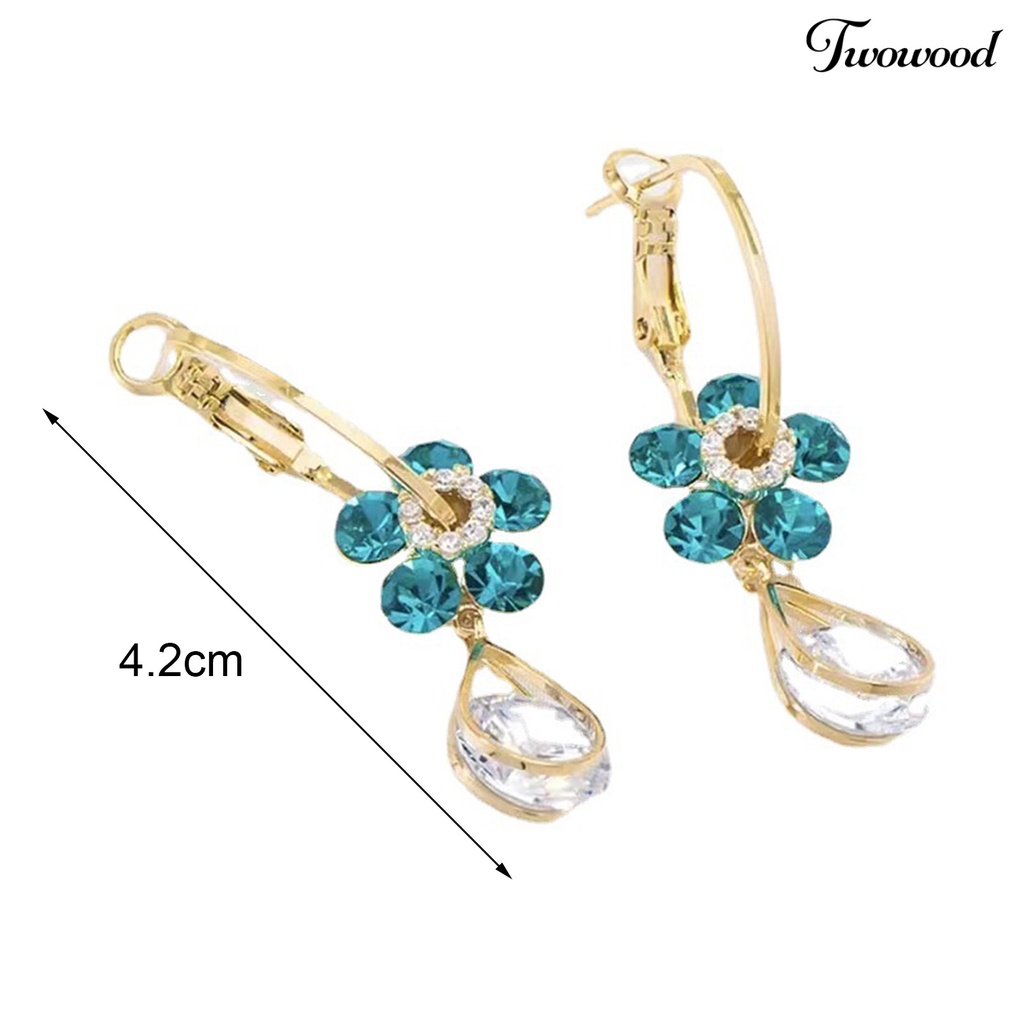 Twowood 1pasang Ladies Earrings Cahaya Mewah Elegan Temperamen Indah Halus Pakaian Sehari-Hari Alloy Faux Kristal Bunga Wanita Earrings Aksesoris Pesta