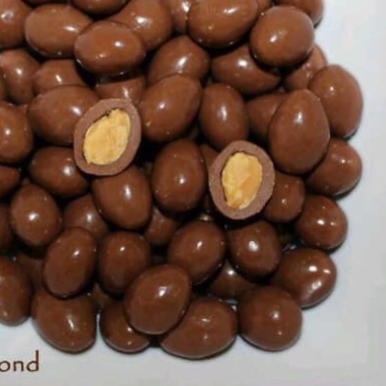 

✬ Coklat Almond Lezat Bergizi 500 gram ☀