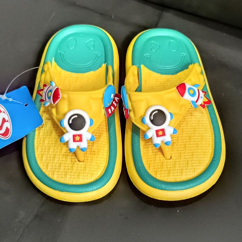 Sandal anak perempuan Laki-Laki import terbaru Sandal jepit anak wanita Dan Cowok premium Sendal nyaman motif smile astronot lentur awet