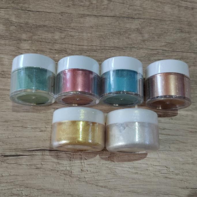 

aneka edible luster dust