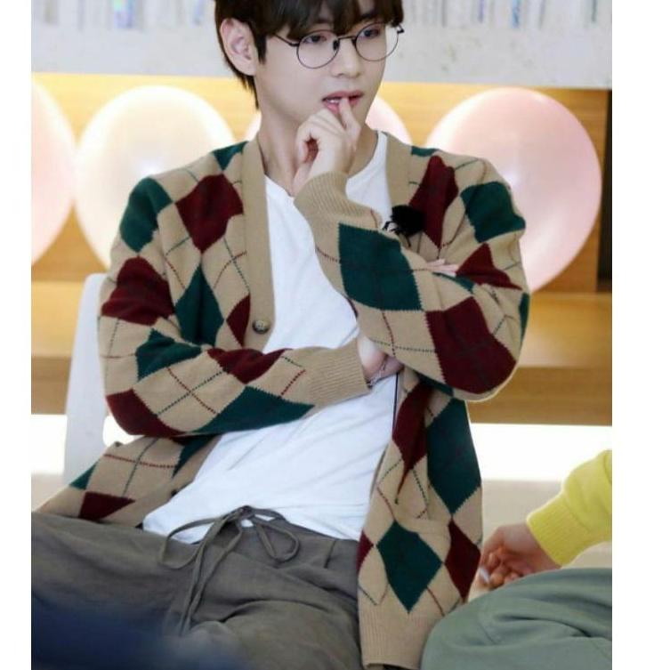 Menarik cardygan taehyung/sweater corean basic rajut