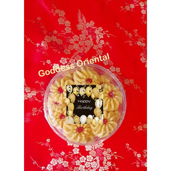 

Ulang Tahun Happy Birthday Kue Bunga Stroberi Strawberry Flower Cookies Balon Gold & Silver Gift Hamper Set Hadiah + Gratis Kartu Ucapan
