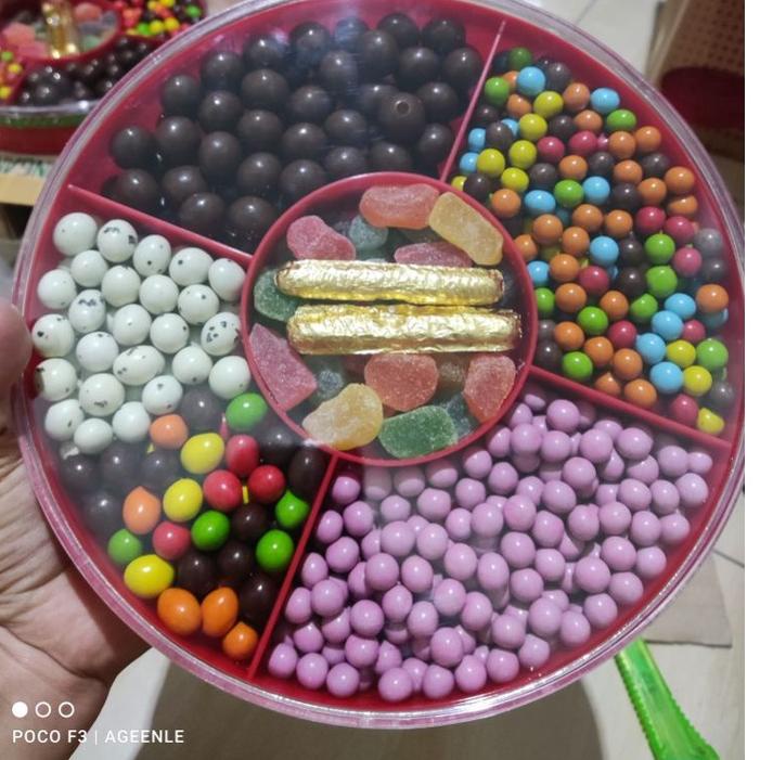 

➴ coklat tray lagie ☁