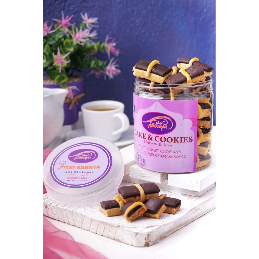 

Cookies Coklat Stik Rizki Kanaya