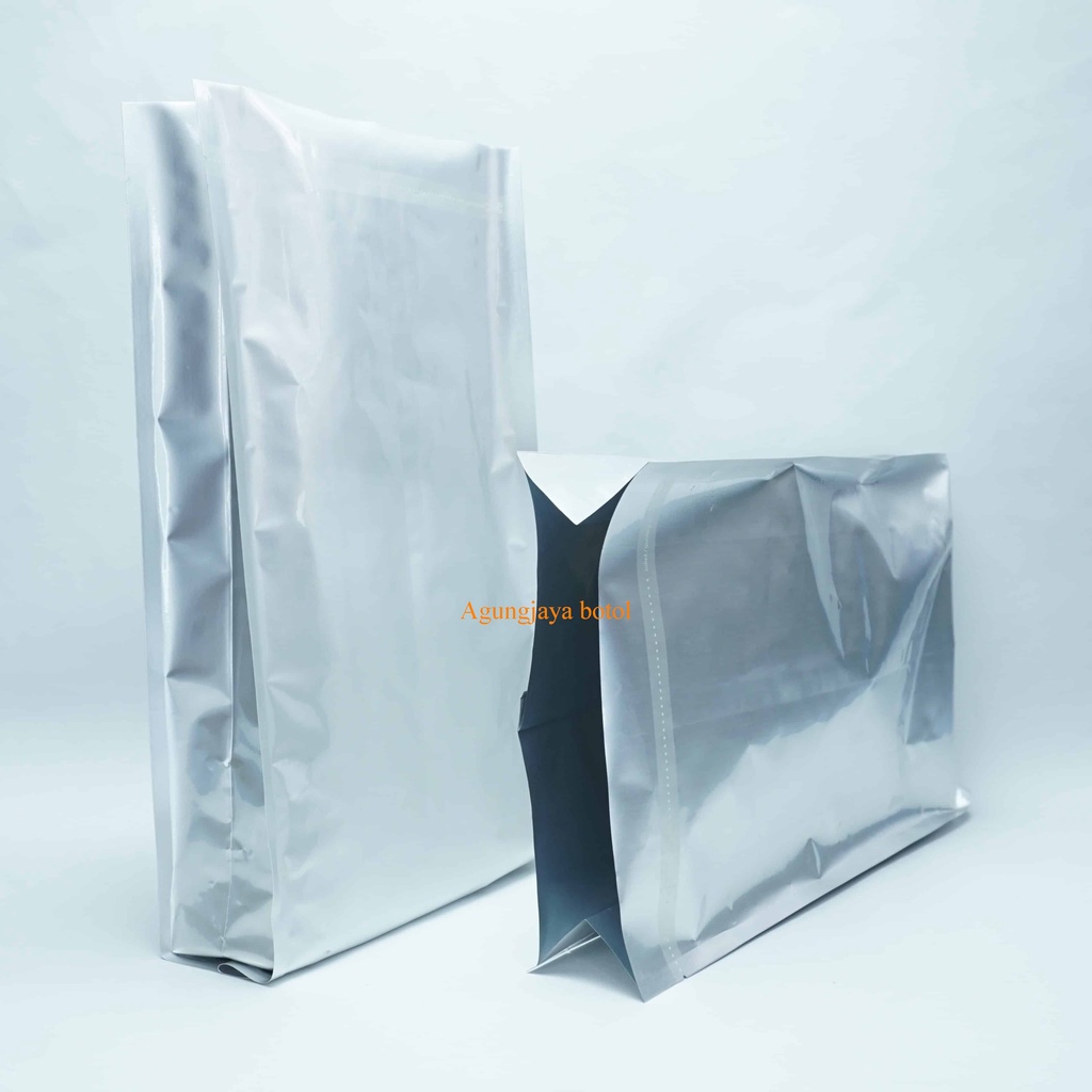 Gusset Padat Super Silver Series / Plastik  / Plastik Kemasan / Kemasan Kopi / Kemasan Snack / Gusse