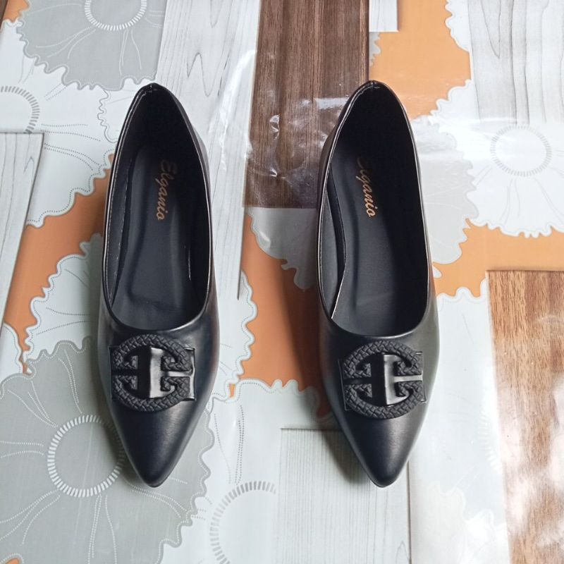 Pansus Wanita  GG Hitam