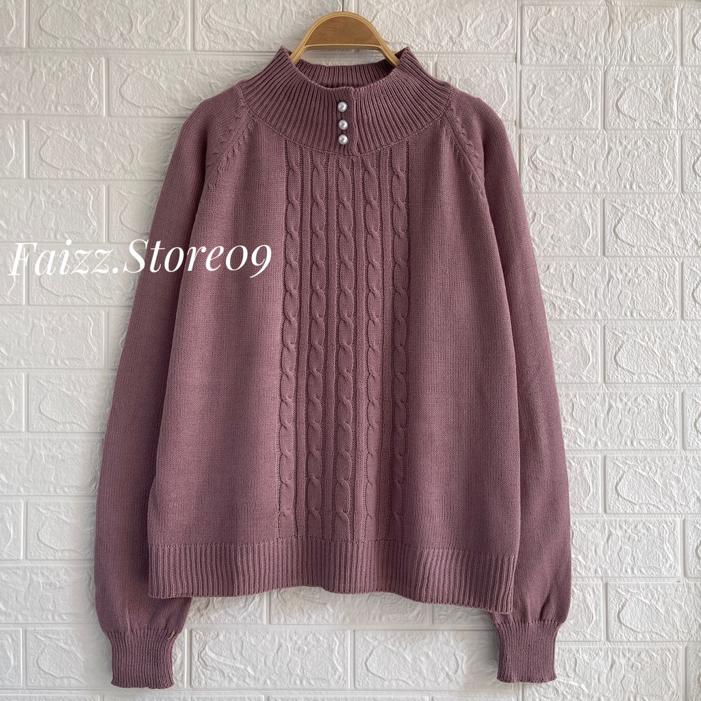 HASNA SWEATER RAJUT KANCING MUTIARA MOTIF CABLE KERAH TINGGI WANITA OVERSIZE