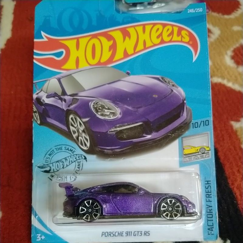 hot wheels Porsche 911 GT3 RS ungu
