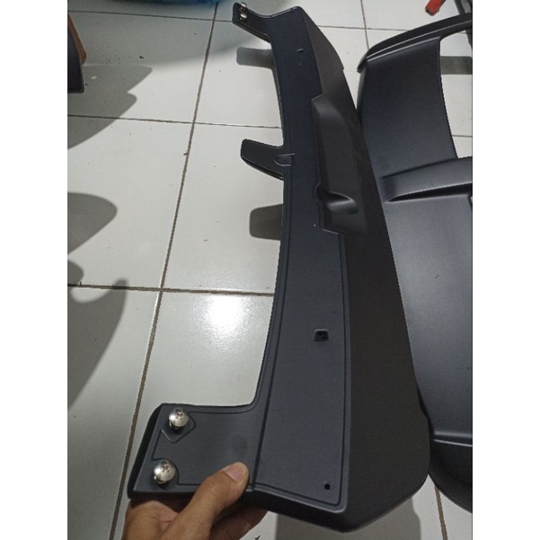SPOILER CRV 2007-2011  BAHAN PLASTIK ABS TANPA CAT