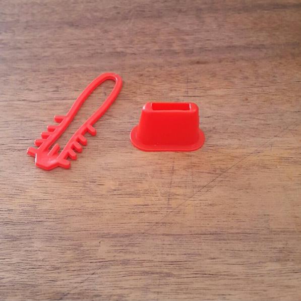 

✩ Hanger polynet merah (Isi 500 Set) ✦