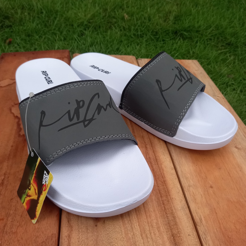 Sandal Slip On Empuk Distro Pria Wanita Putih