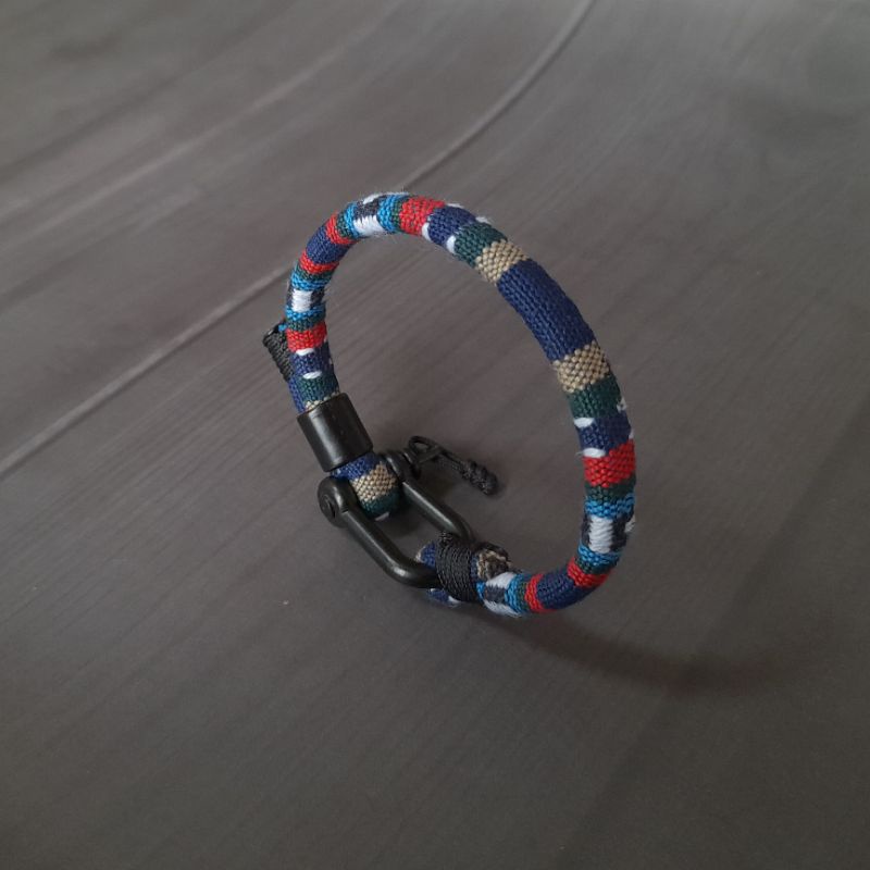 Gelang Tali Bahan Stainless Steel Titanium Steel Untuk Pria Gelang Pria Keren Cowok Laki Tali tenun Etnik Survival Bracelet Nautical Shackle Premium Murah Gelang Nautical