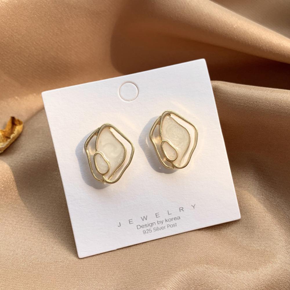 Timekey Temperamental Sederhana Geometris Shell Ear Studs Earrings Serbaguna Paduan Telinga Studs Wanita Perhiasan Aksesoris C2N9