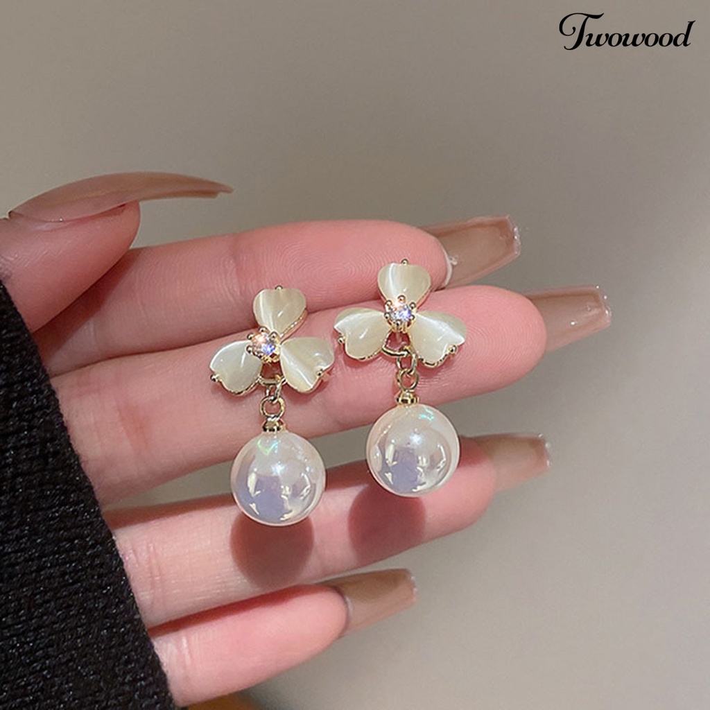 Twowood 1pasang Anting Stud Dainty Elegan Temperamen Gaya Perancis Mutiara Imitasi Opal Bunga Wanita Drop Earrings Perhiasan Aksesoris