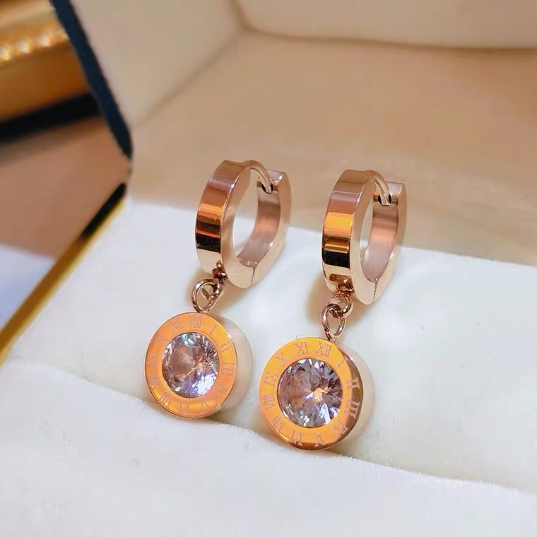 Anting Hoop Dengan Berlian Gaya Roman | Anting Rumbai Aksen Berlian | Anting Bahan Titanium Steel 18K Warna Rose Gold | Anting Bahan Stainless Steel