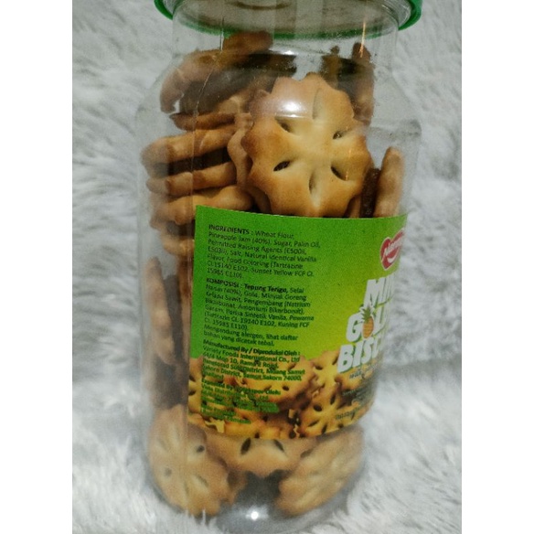 Naraya Golden Mini Biscuit w/Pineapple Jam/Biskut isi Selai Nenas Toples