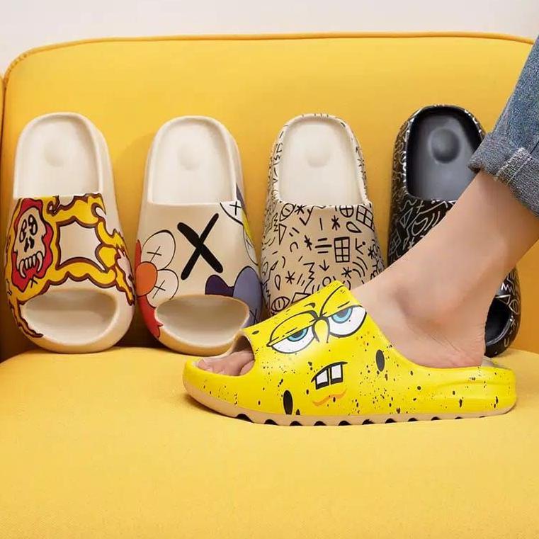 Murah Meriah MOVES Yeezy Slide Kanye Men's And Women's Casual Slippers Sandal Cowok Cewek