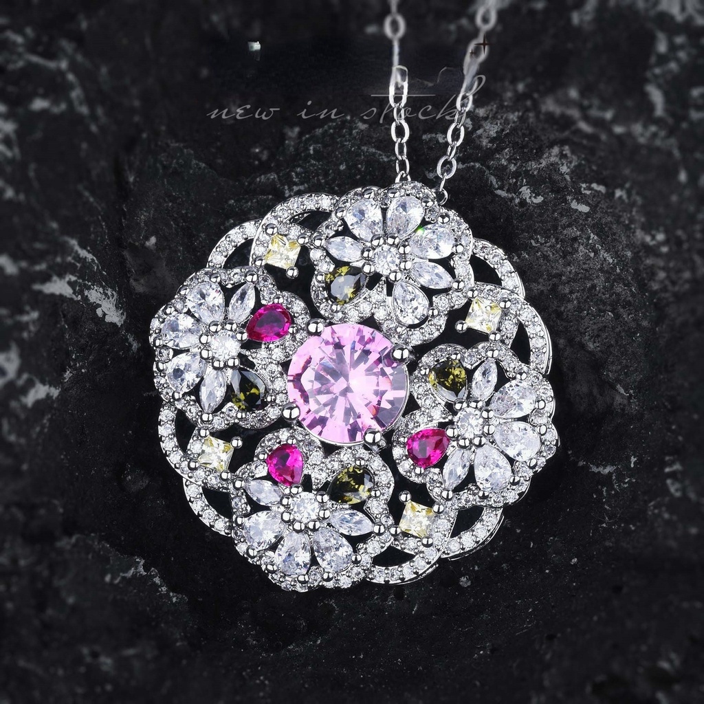 Goldkingdom Fashion Perhiasan Aksesoris Ready Stock Couture Jewelry Designer Argyle Pink Berlian Bunga Cluster Liontin Mewah Karbon Tinggi Berlian Zirkon Kalung Untuk Wanita
