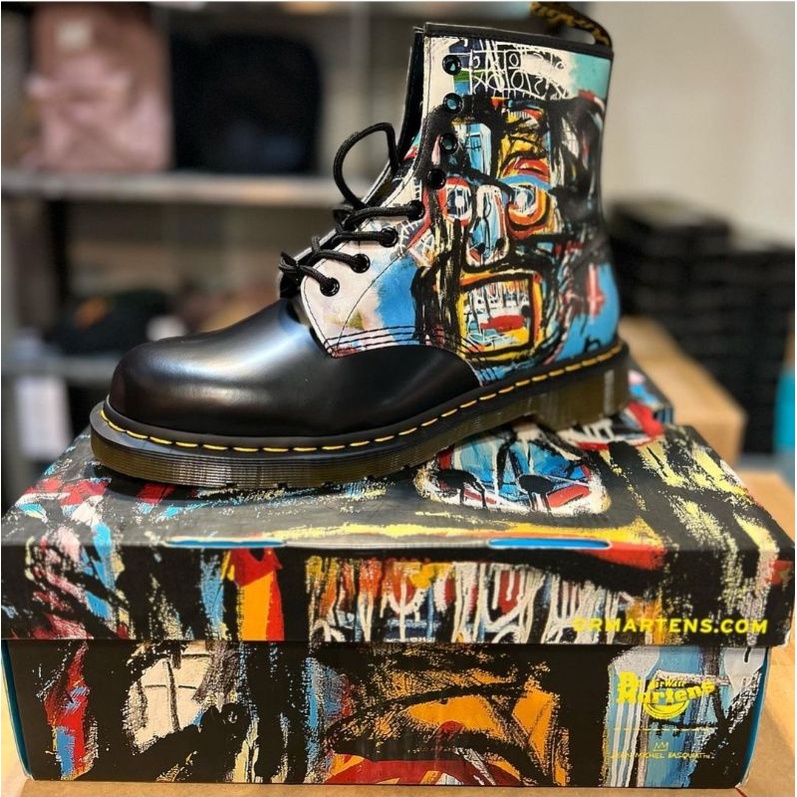 SALE DOCMART DR MARTENS 1460 BASQUIAT SIZE 43 NEW ORIGINAL